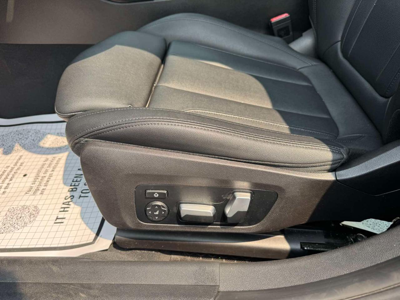 BMW 3 Series 330i xDrive Sedan North America 2020