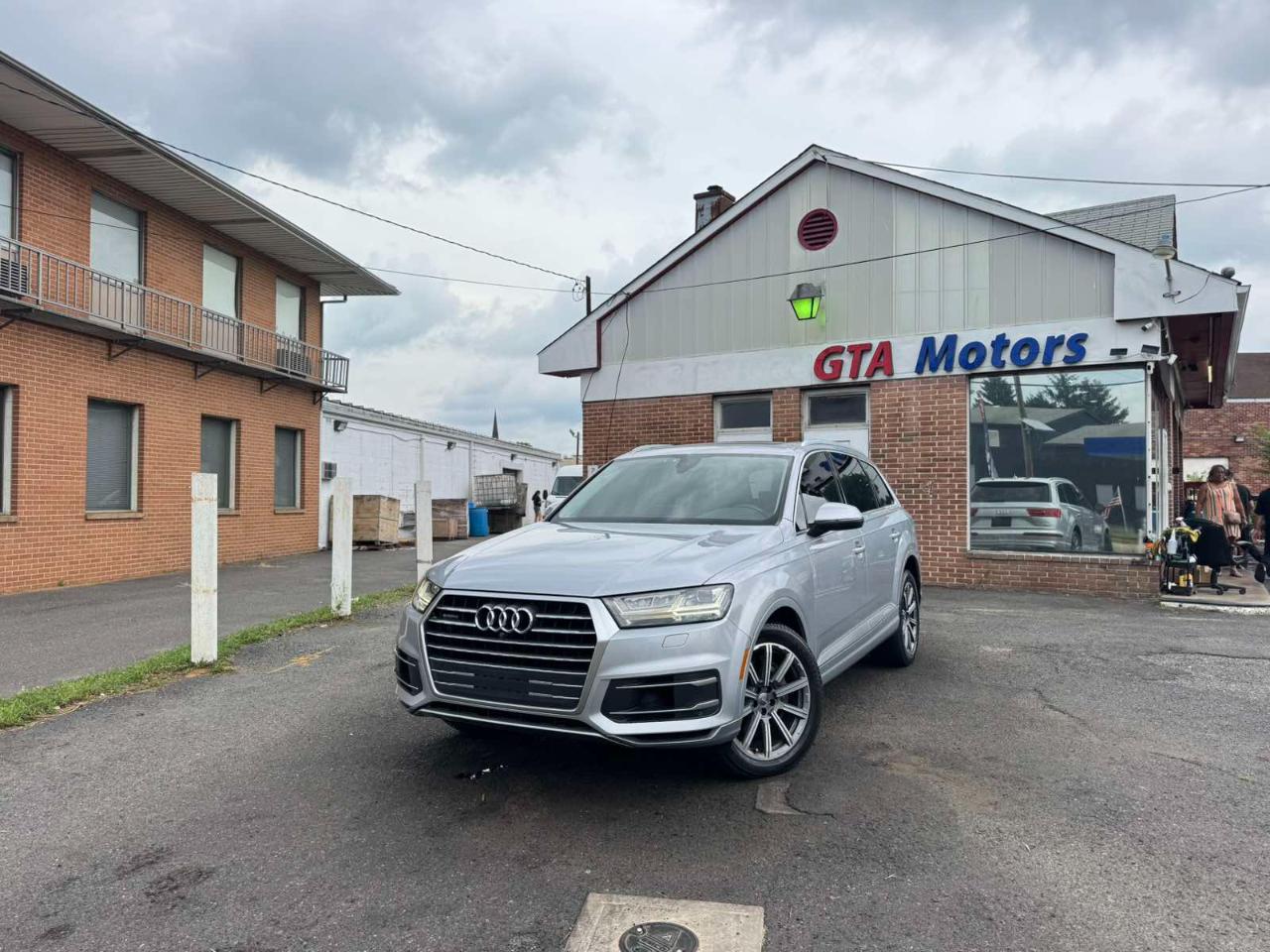 Audi Q7 SE Premium Plus 55 TFSI quattro 2019