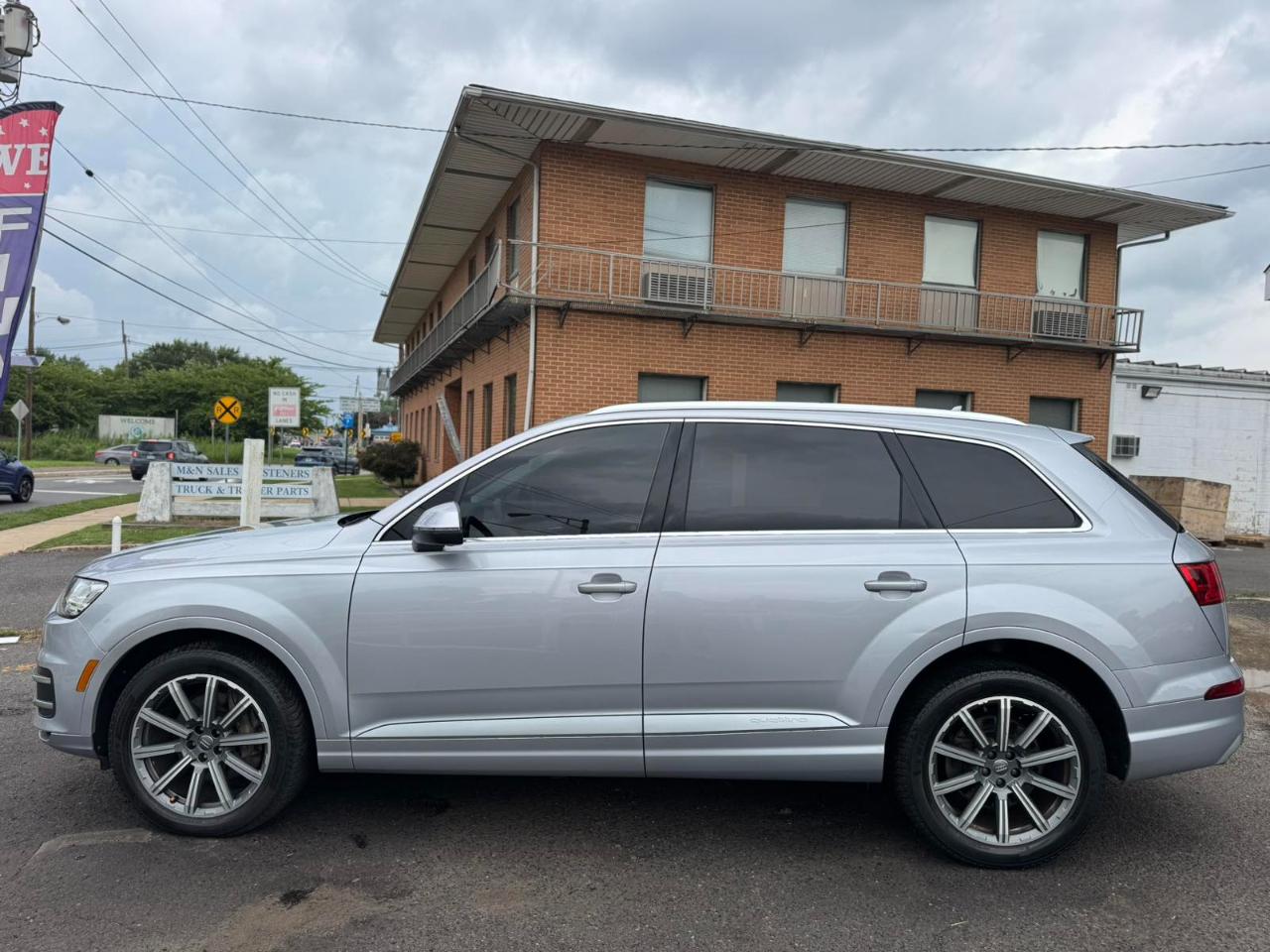 Audi Q7 SE Premium Plus 55 TFSI quattro 2019