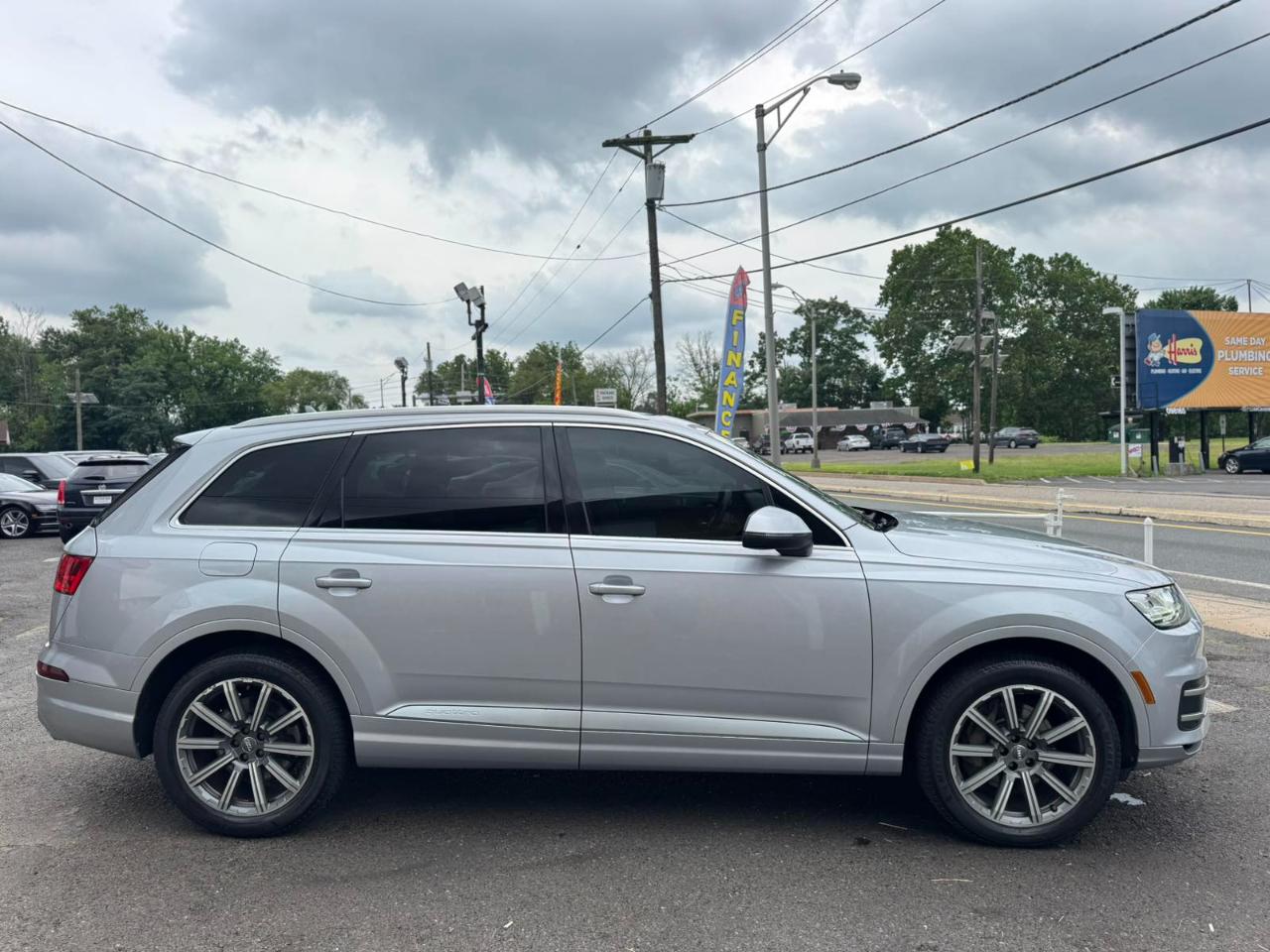 Audi Q7 SE Premium Plus 55 TFSI quattro 2019