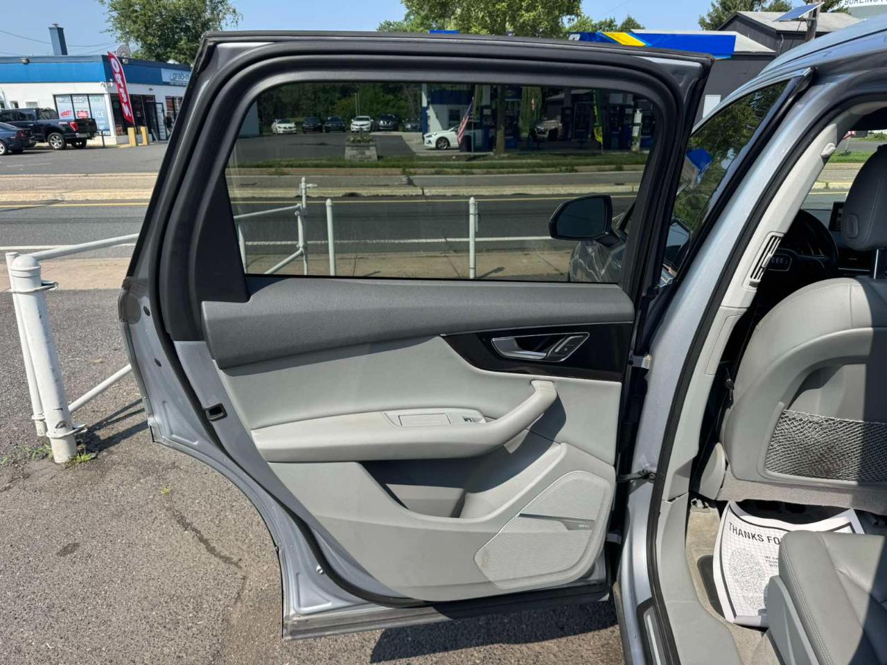 Audi Q7 SE Premium Plus 55 TFSI quattro 2019