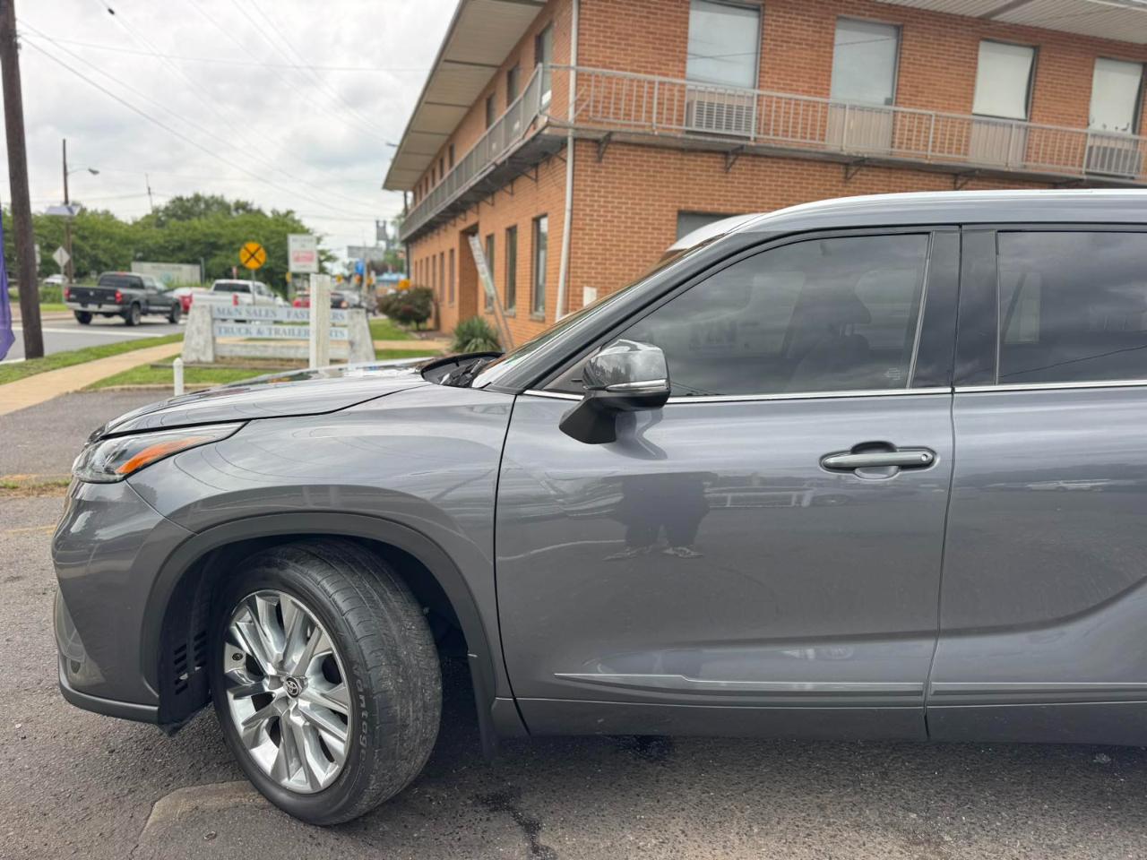 Toyota Highlander Limited AWD (Natl) 2020