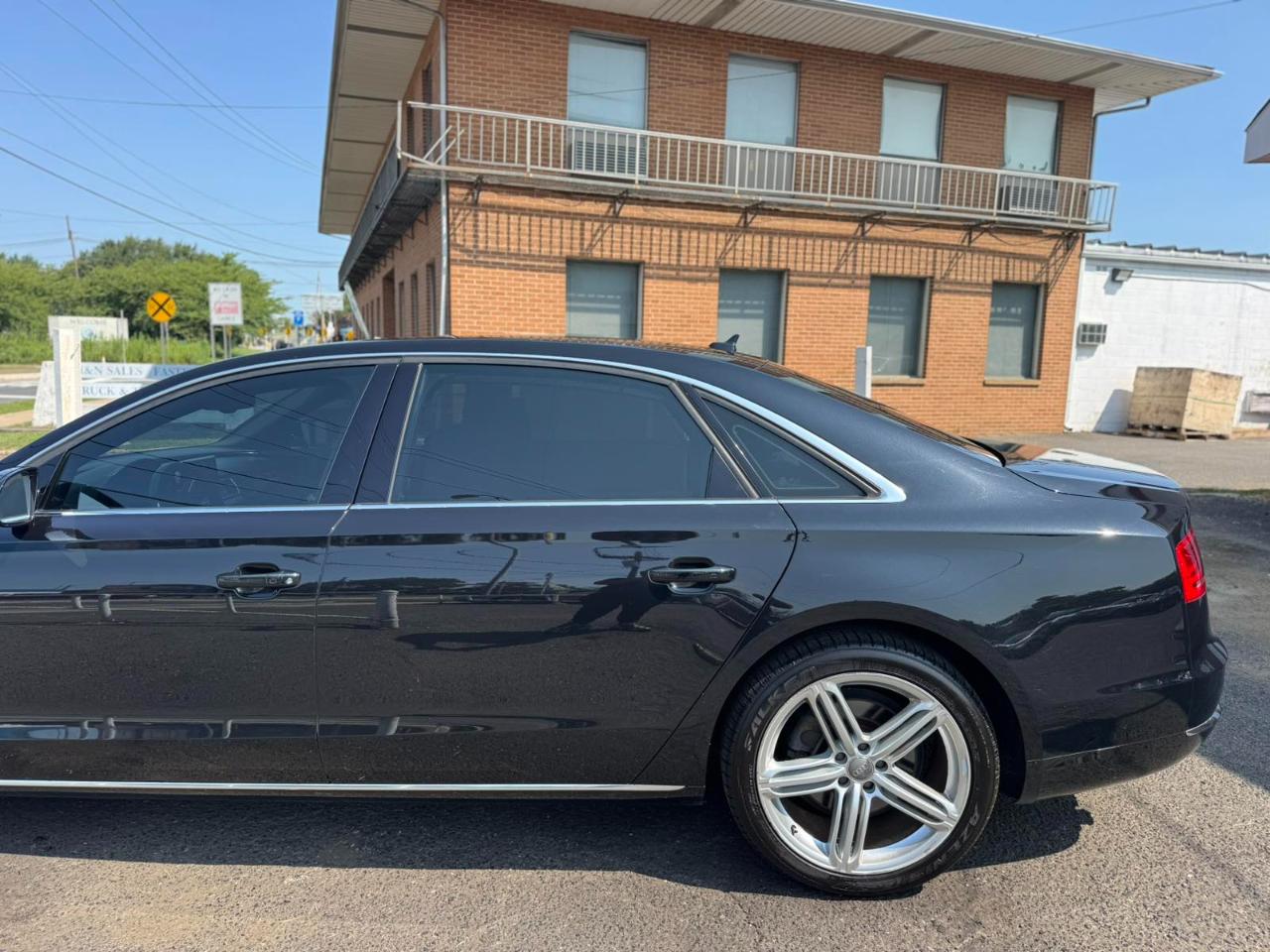 Audi A8 L 4dr Sdn 3.0L 2013