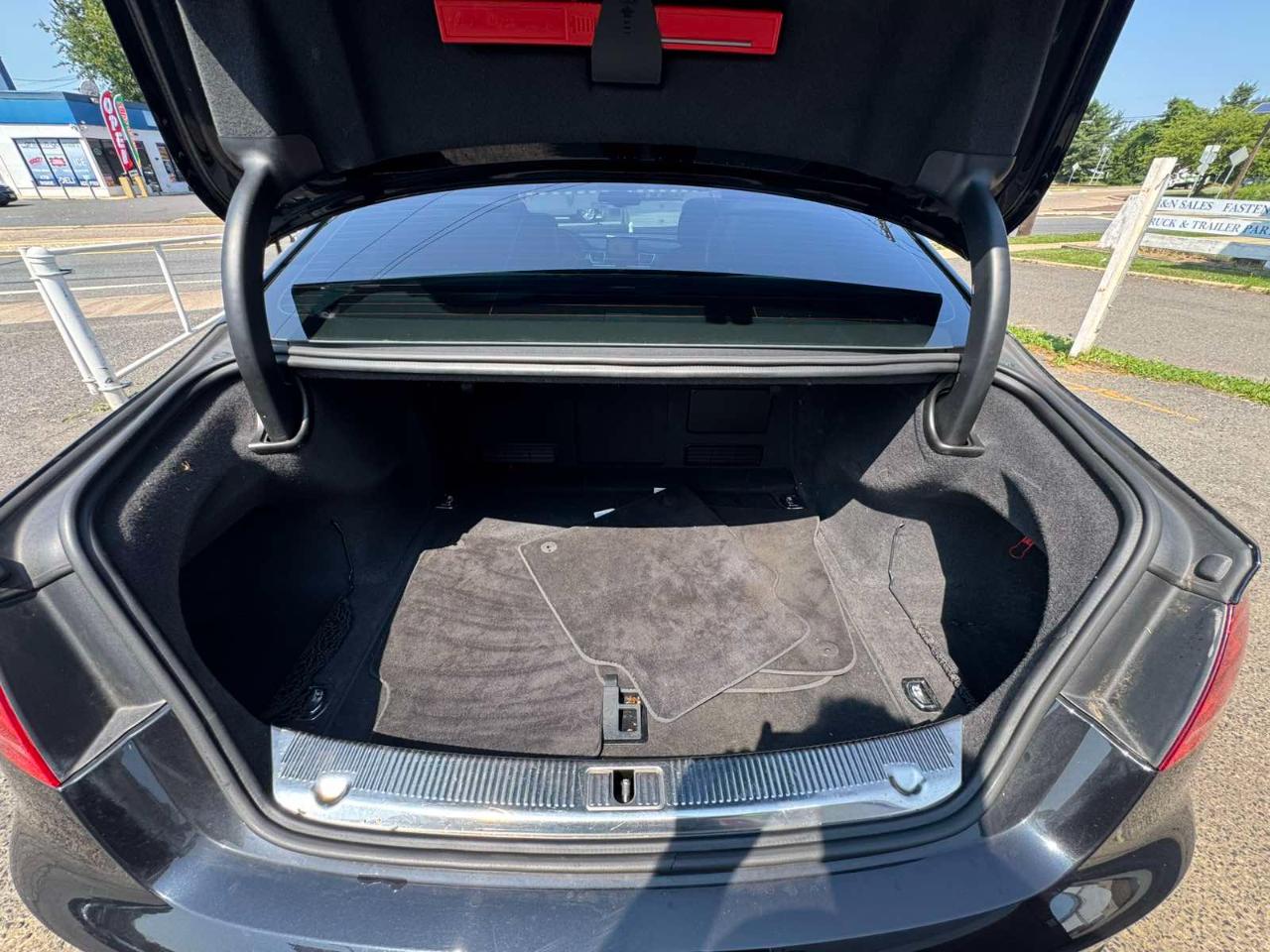 Audi A8 L 4dr Sdn 3.0L 2013