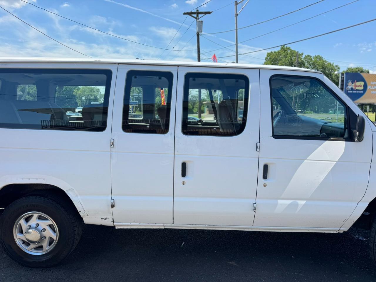 Ford Club Wagon Super 138" WB XL Plus 1996