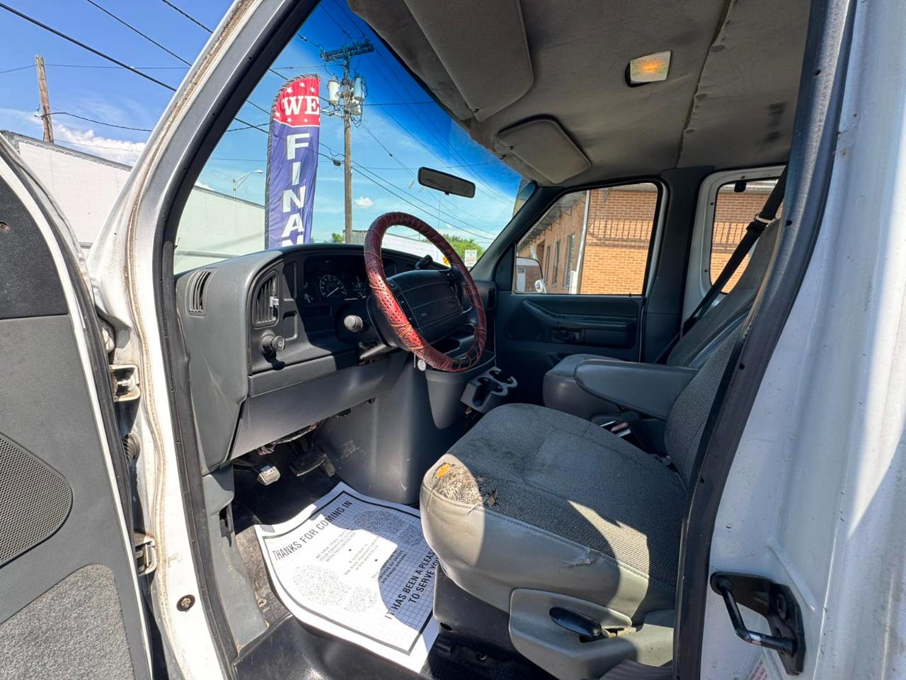 Ford Club Wagon Super 138" WB XL Plus 1996