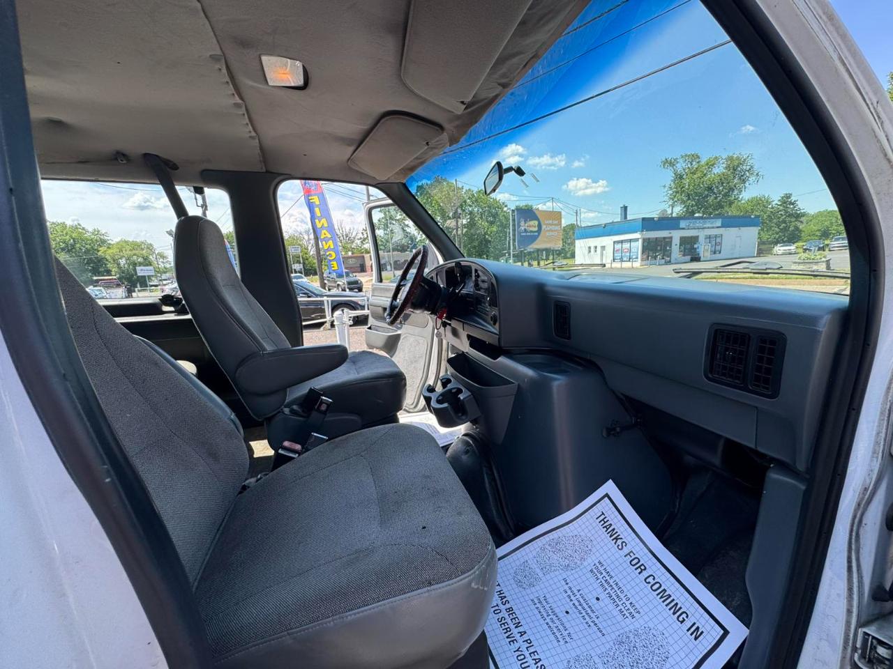 Ford Club Wagon Super 138" WB XL Plus 1996