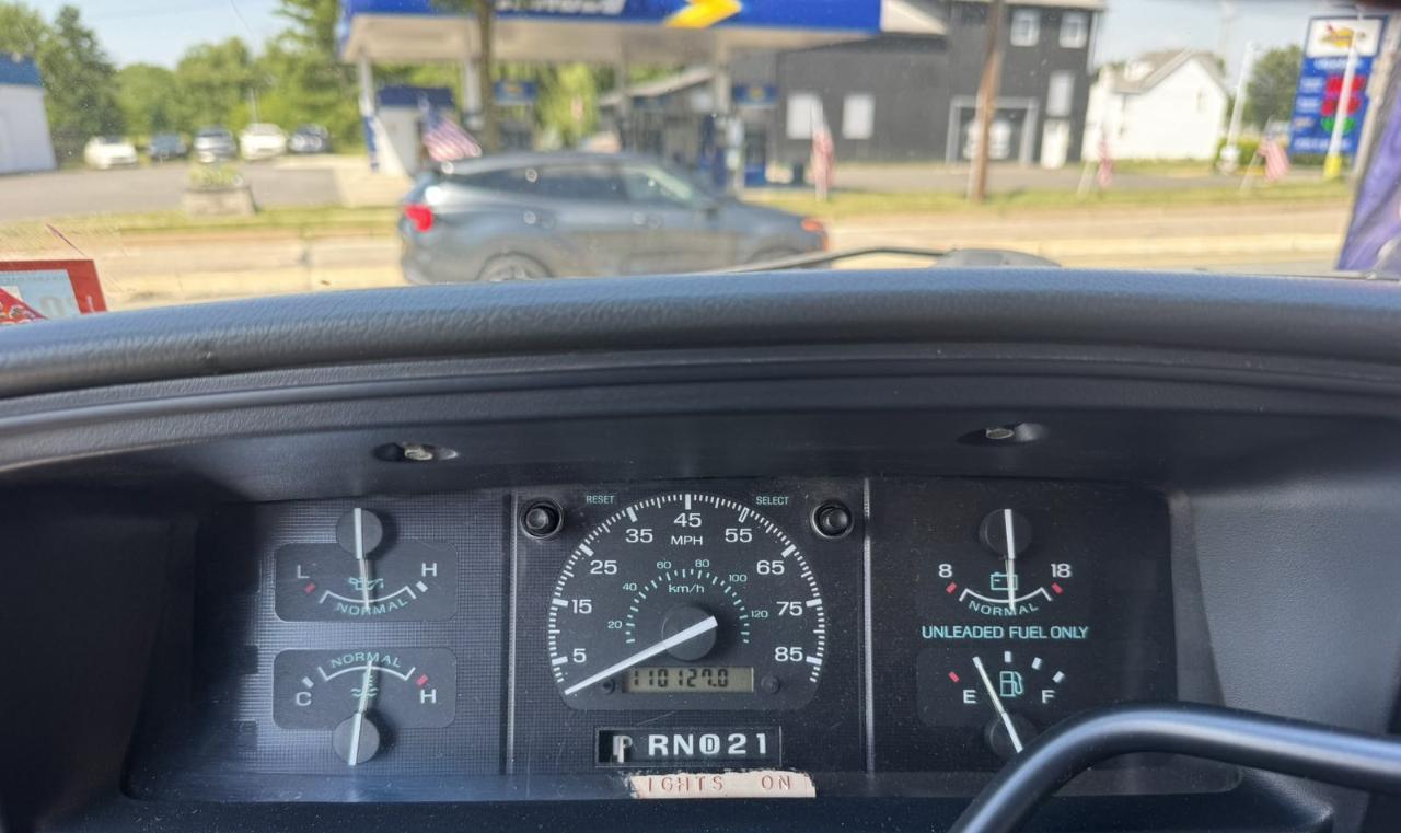 Ford Club Wagon Super 138" WB XL Plus 1996