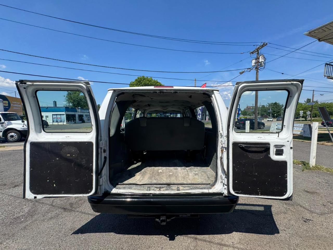 Ford Club Wagon Super 138" WB XL Plus 1996
