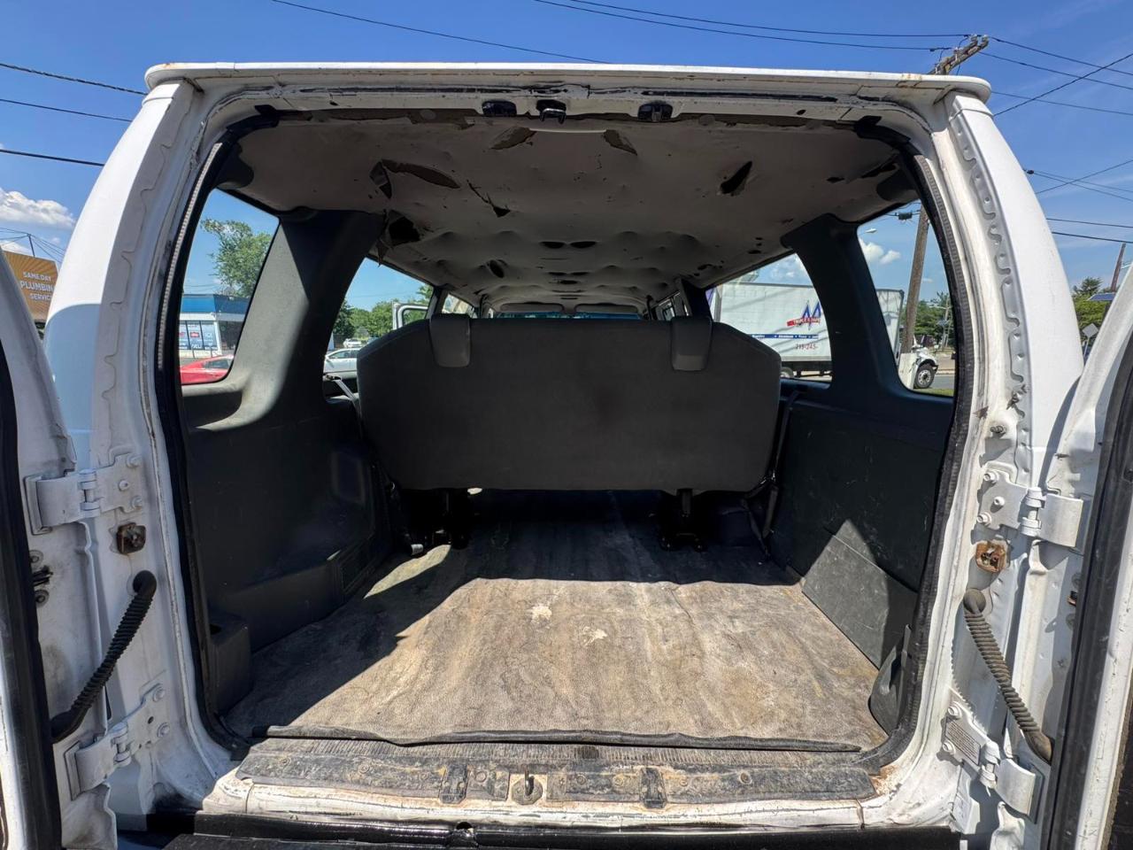 Ford Club Wagon Super 138" WB XL Plus 1996