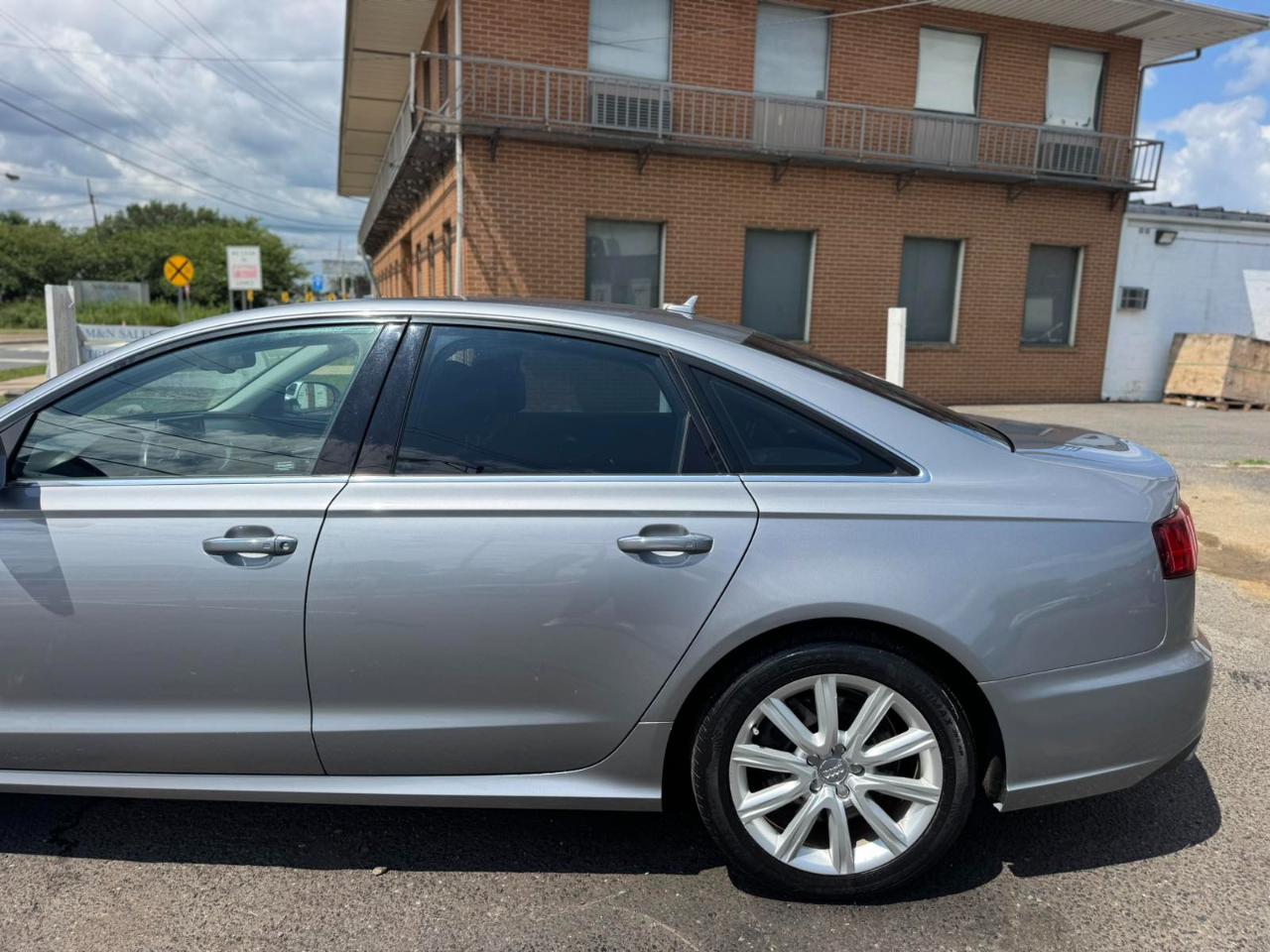 Audi A6 4dr Sdn quattro 2.0T Premium Plus 2016