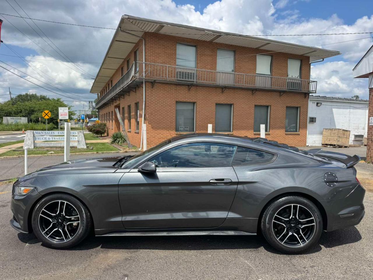 Ford Mustang 2dr Fastback EcoBoost 2016