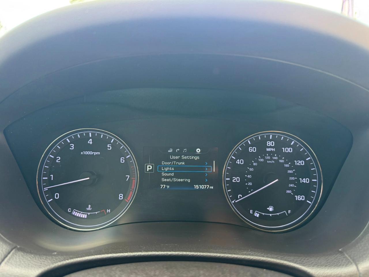 Hyundai Genesis 4dr Sdn V6 3.8L RWD 2015
