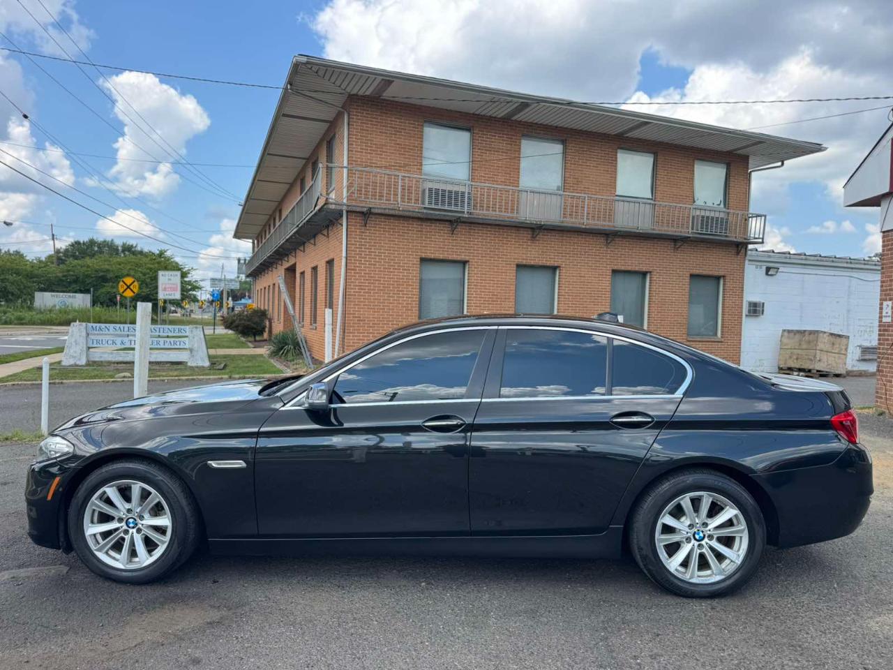 BMW 5 Series 4dr Sdn 528i xDrive AWD 2016
