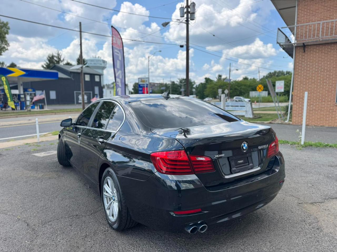 BMW 5 Series 4dr Sdn 528i xDrive AWD 2016