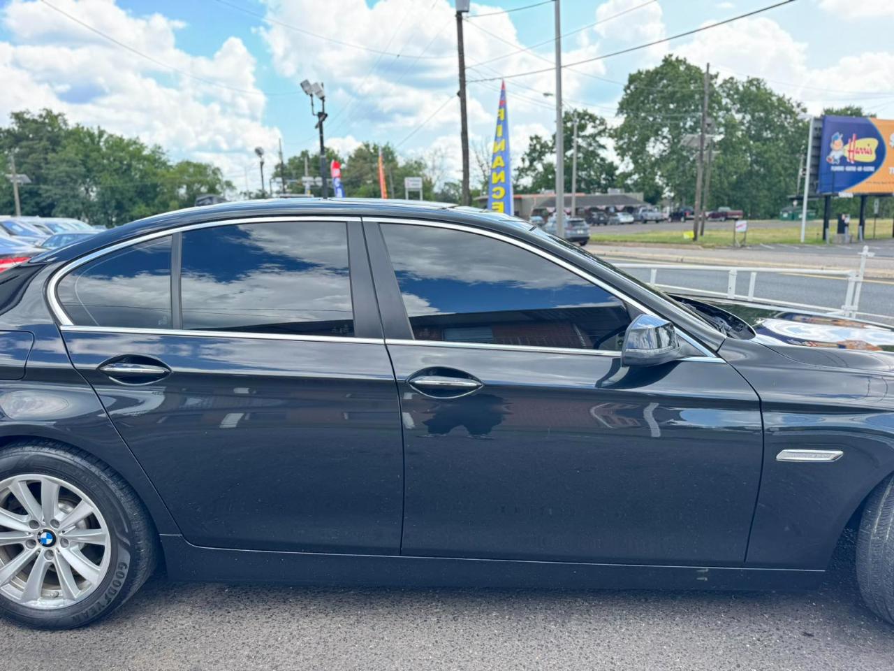 BMW 5 Series 4dr Sdn 528i xDrive AWD 2016