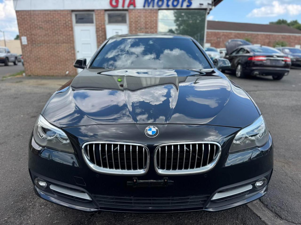 BMW 5 Series 4dr Sdn 528i xDrive AWD 2016