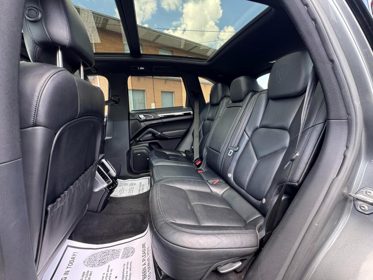Porsche Cayenne AWD 4dr 2016