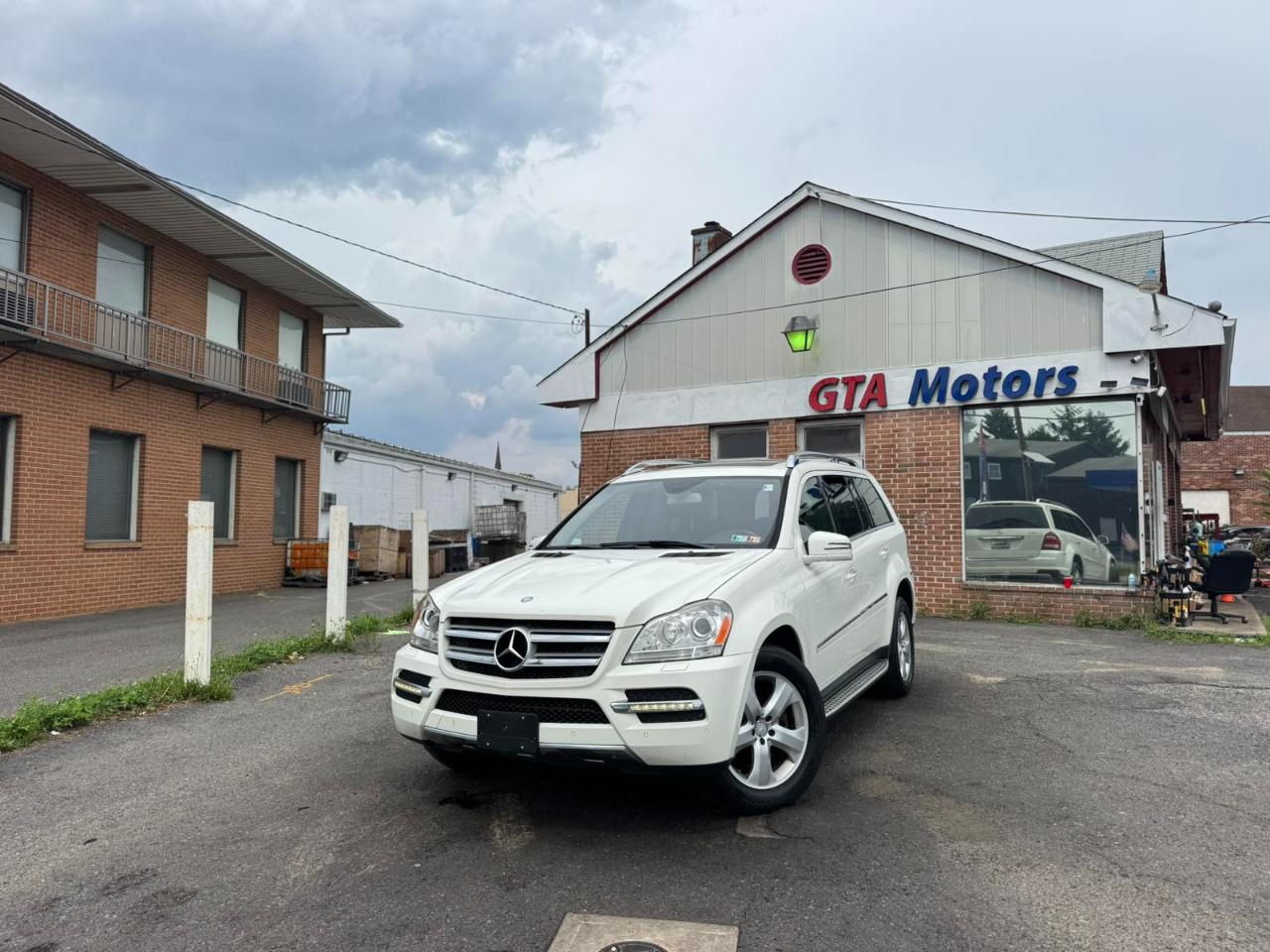 Mercedes-Benz GL-Class 4MATIC 4dr GL 450 2012