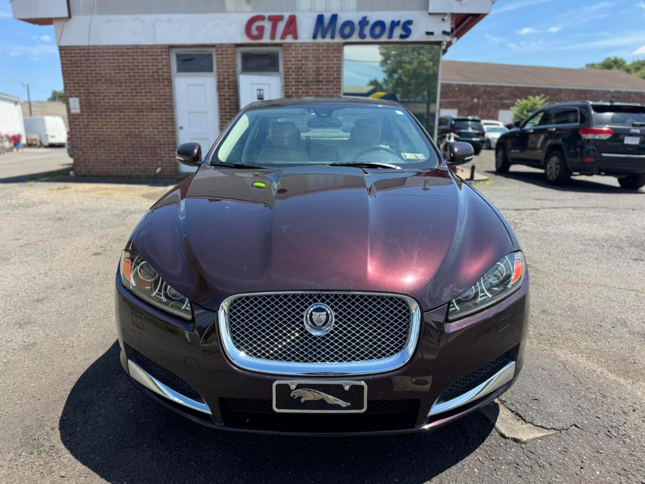 Jaguar XF 4dr Sdn V6 AWD 2013