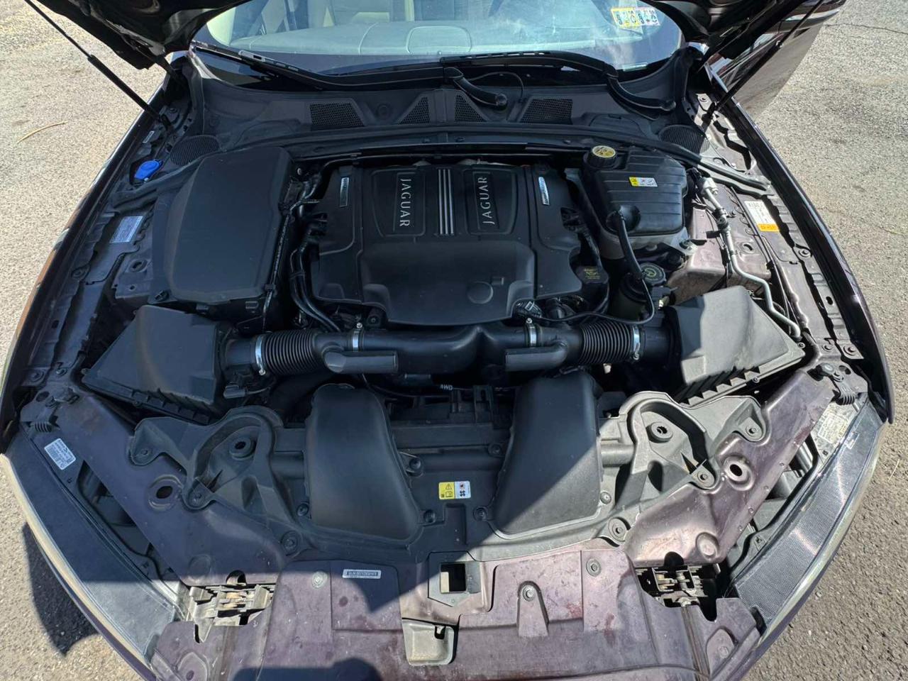 Jaguar XF 4dr Sdn V6 AWD 2013