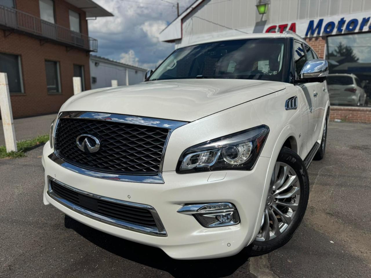Infiniti QX80 AWD 2017