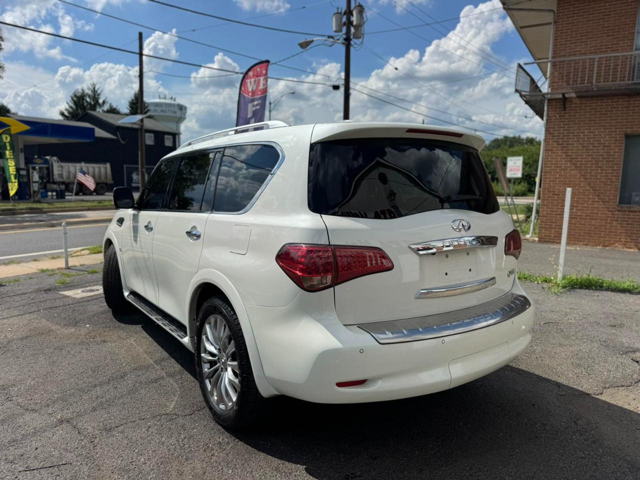 Infiniti QX80 AWD 2017