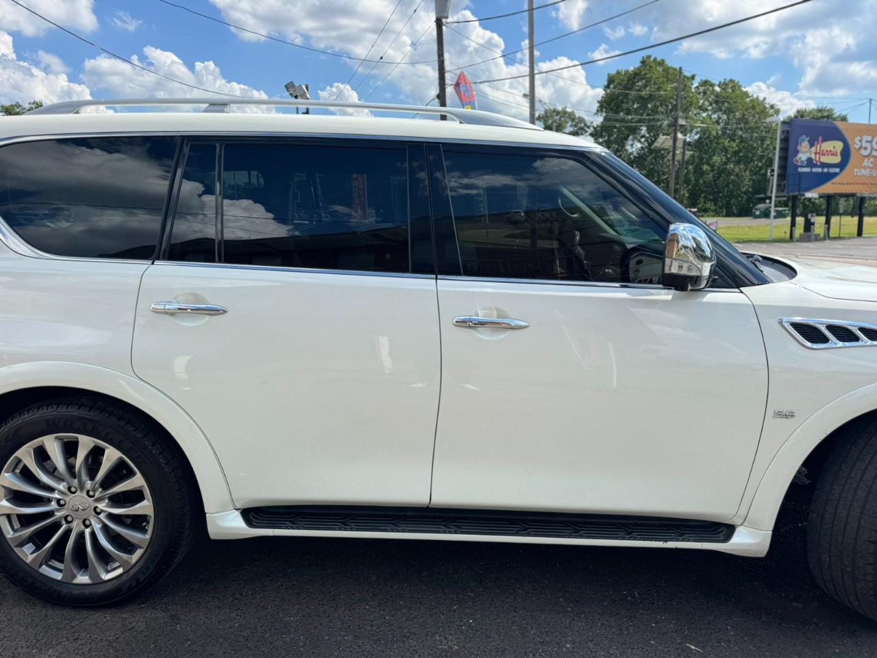 Infiniti QX80 AWD 2017