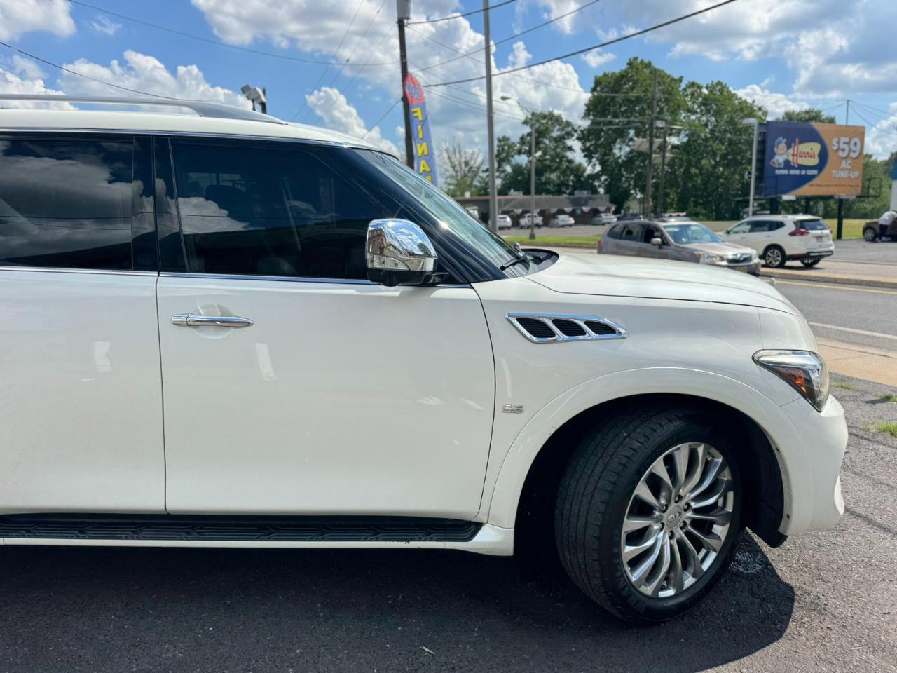 Infiniti QX80 AWD 2017