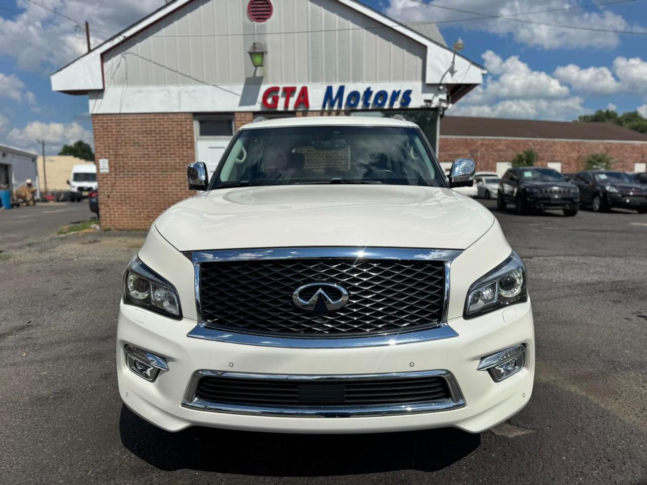 Infiniti QX80 AWD 2017
