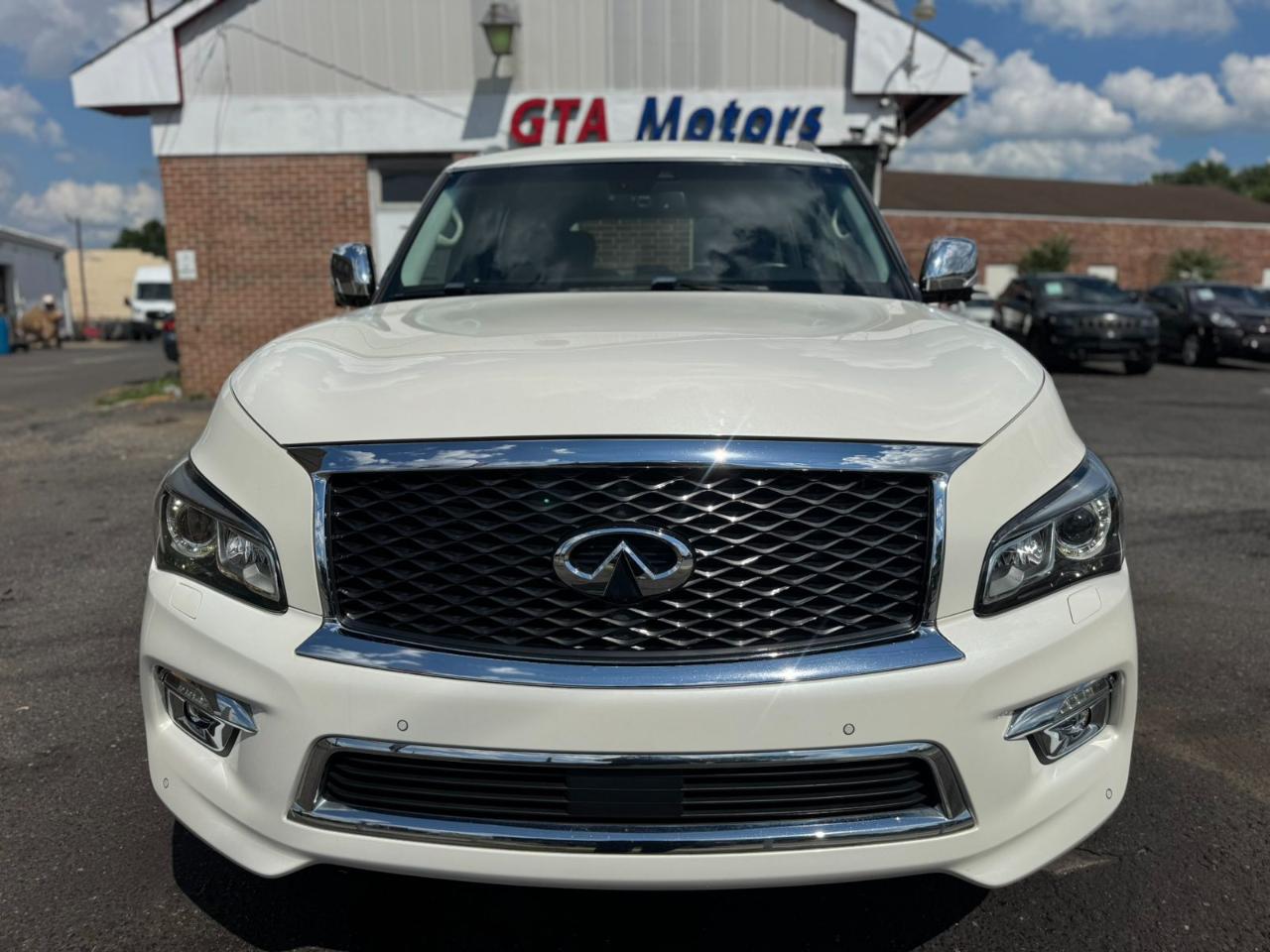 Infiniti QX80 AWD 2017