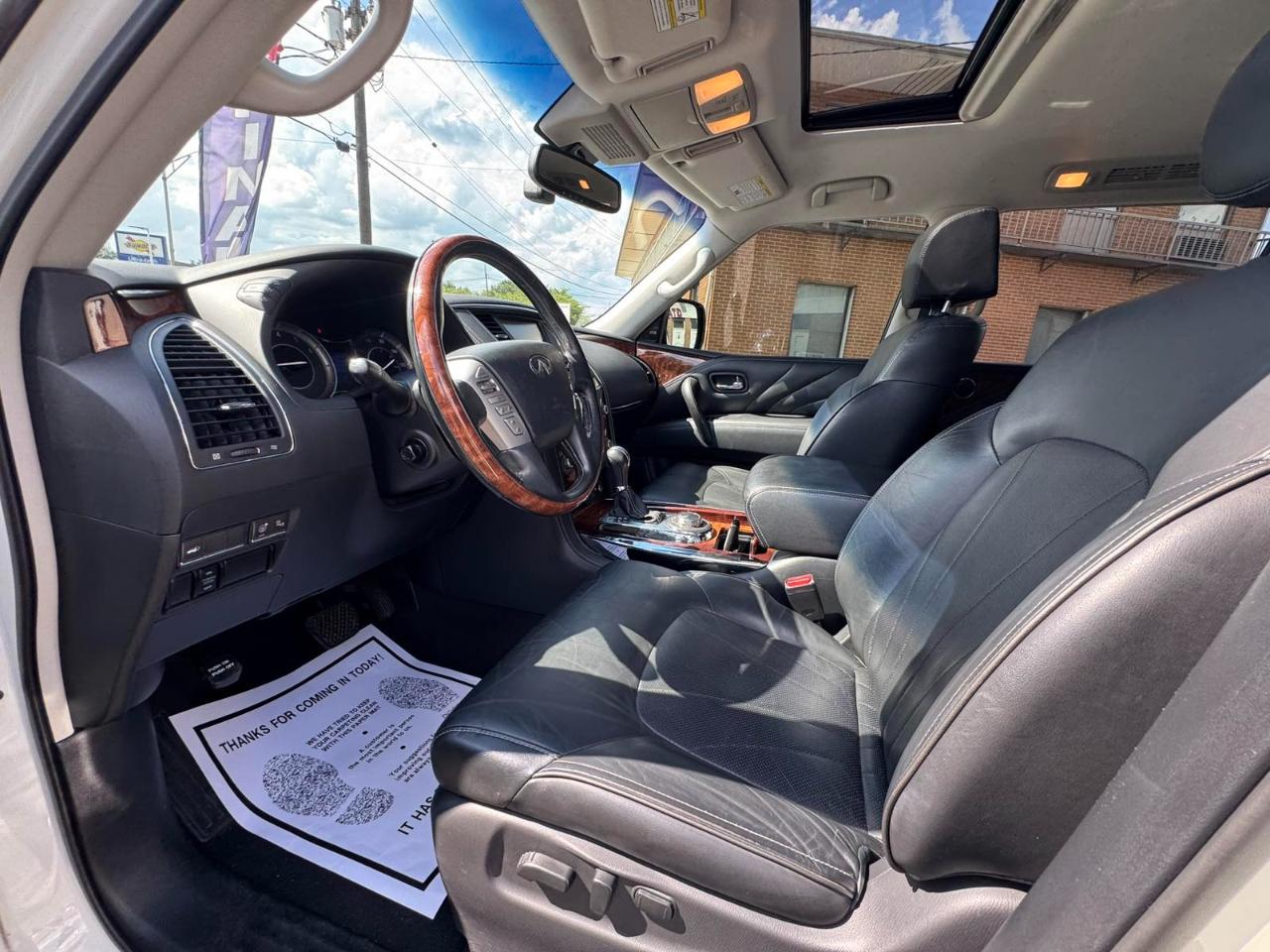 Infiniti QX80 AWD 2017