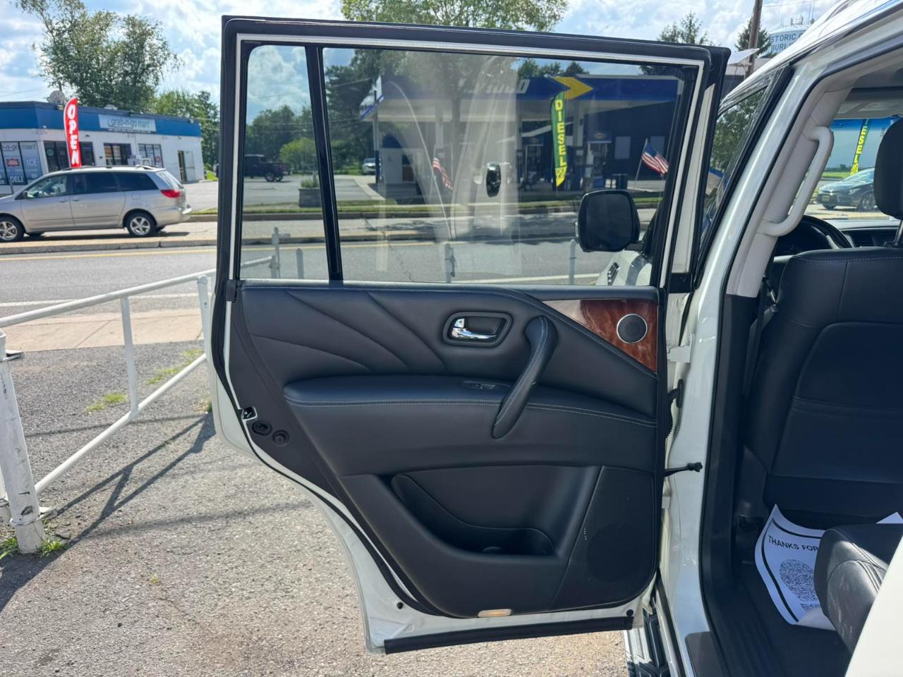 Infiniti QX80 AWD 2017