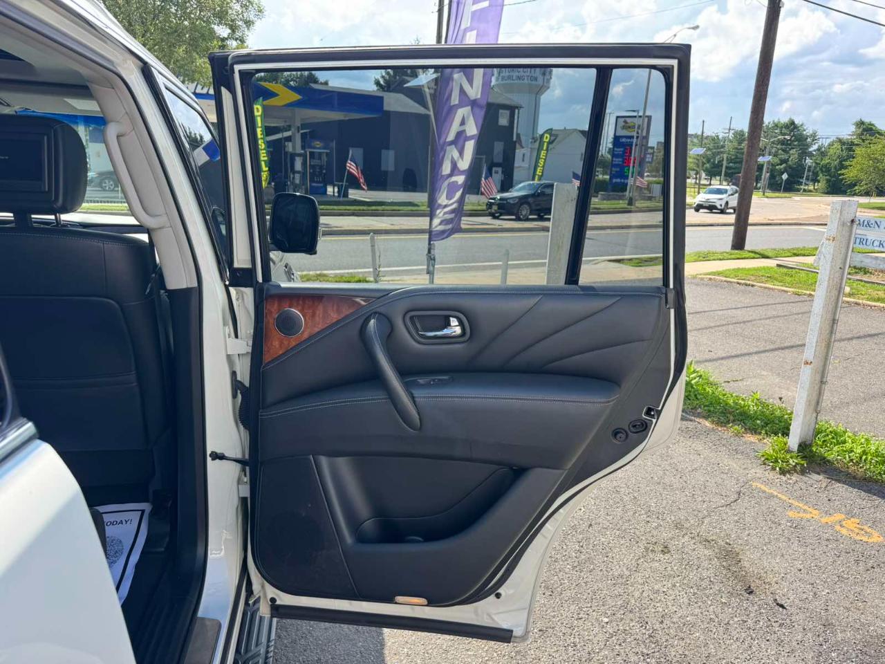 Infiniti QX80 AWD 2017