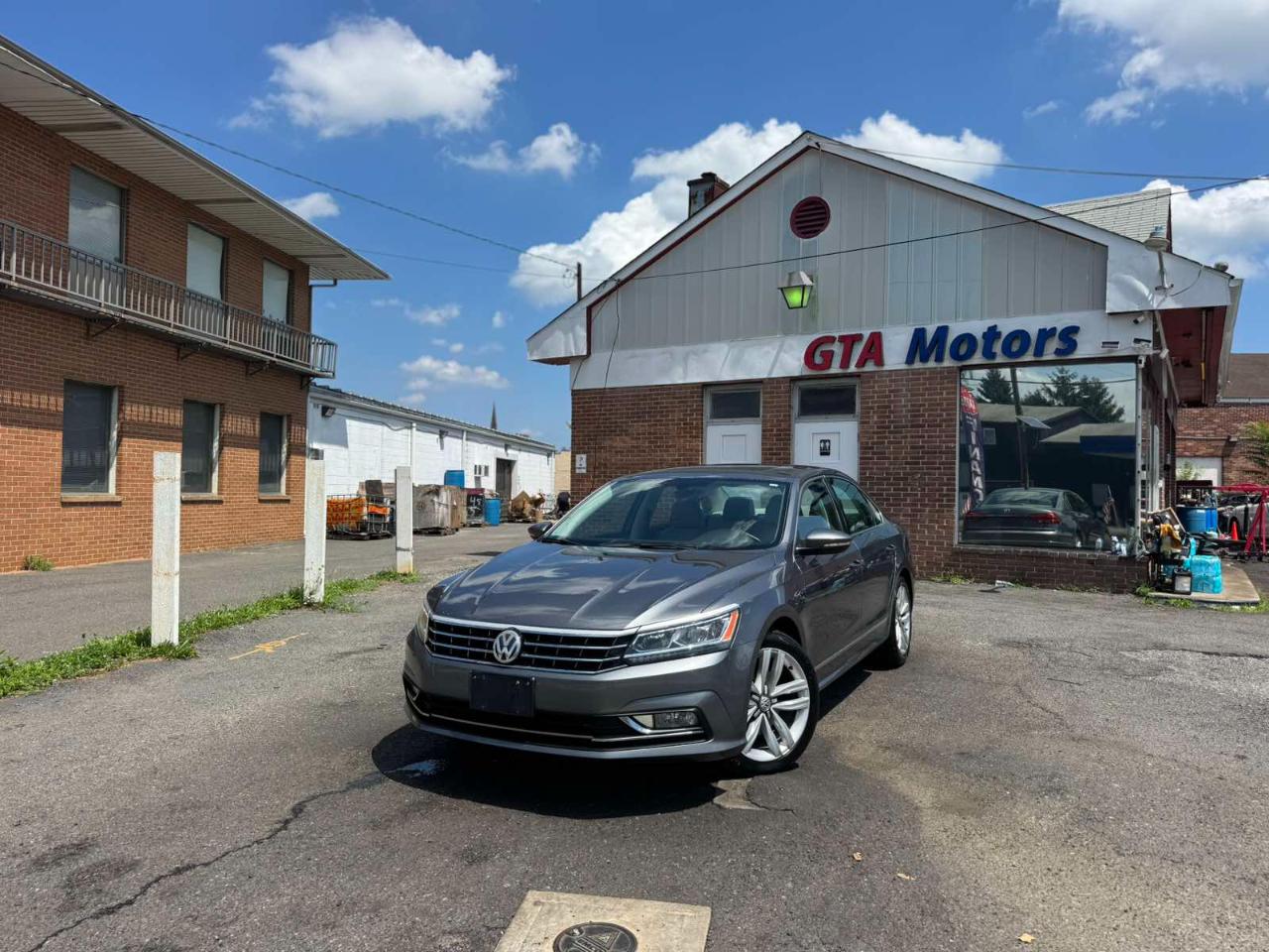 Volkswagen Passat 4dr Sdn 1.8T Auto SEL PZEV 2016