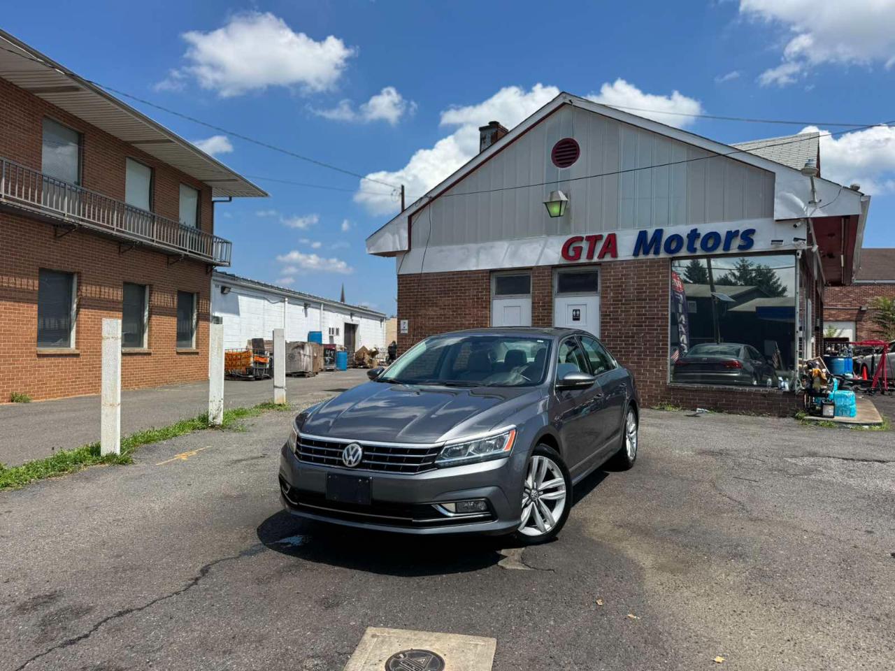 Volkswagen Passat 4dr Sdn 1.8T Auto SEL PZEV 2016
