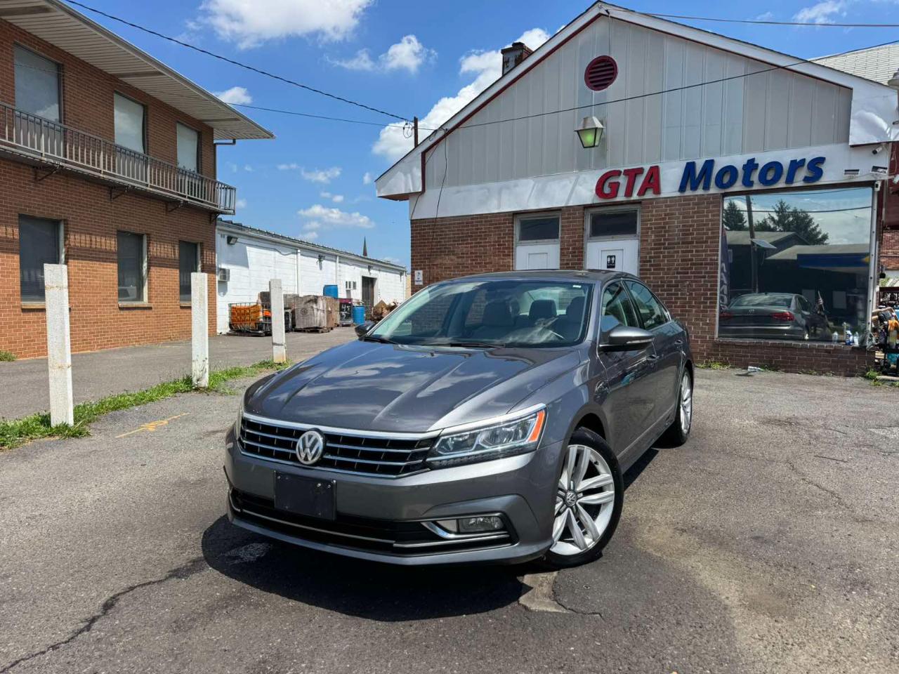 Volkswagen Passat 4dr Sdn 1.8T Auto SEL PZEV 2016