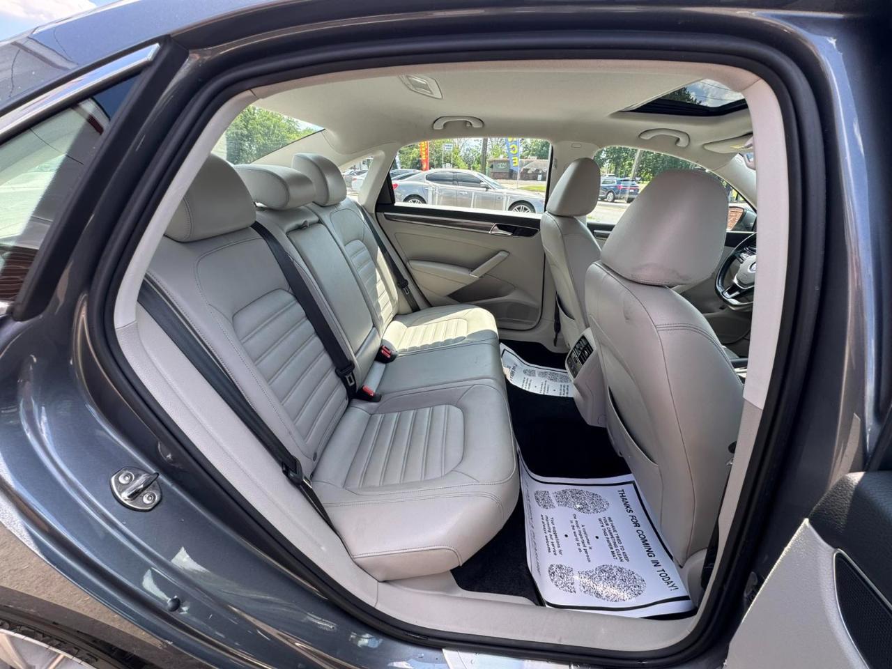 Volkswagen Passat 4dr Sdn 1.8T Auto SEL PZEV 2016