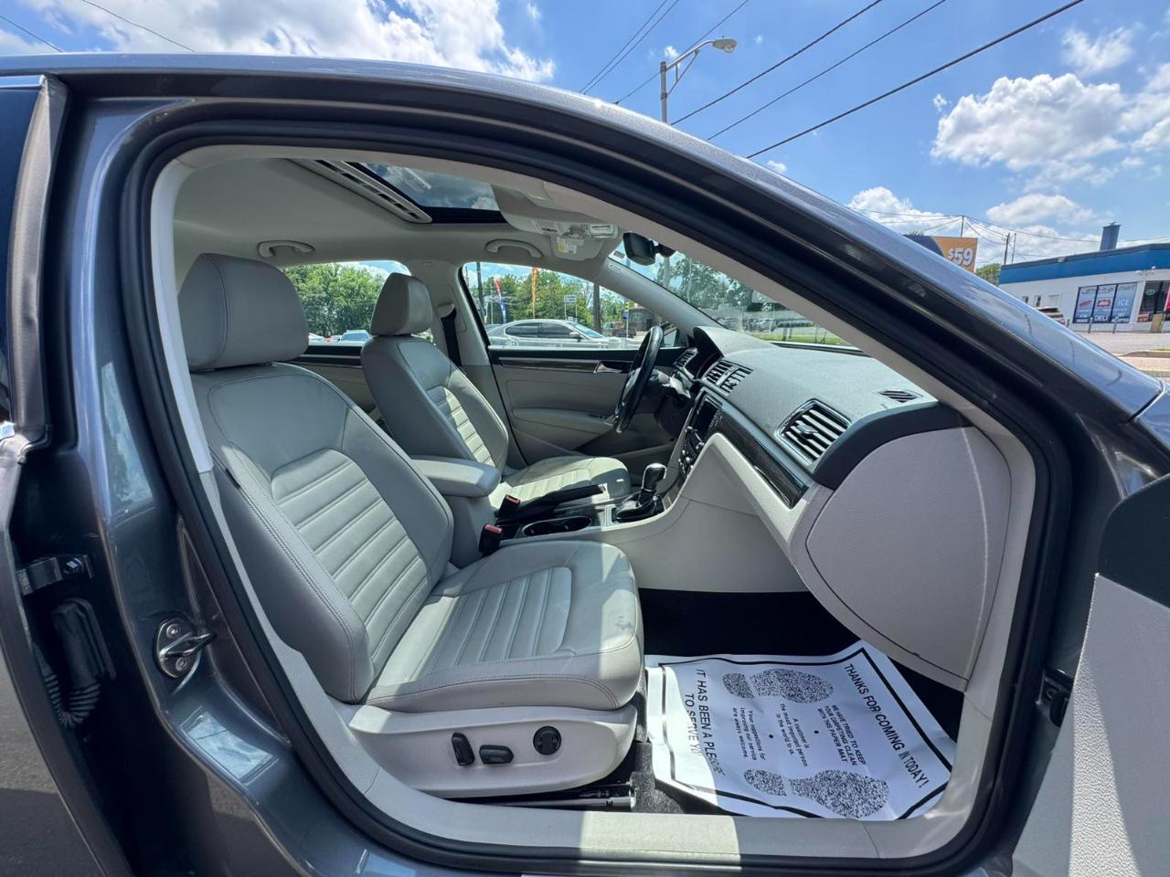 Volkswagen Passat 4dr Sdn 1.8T Auto SEL PZEV 2016