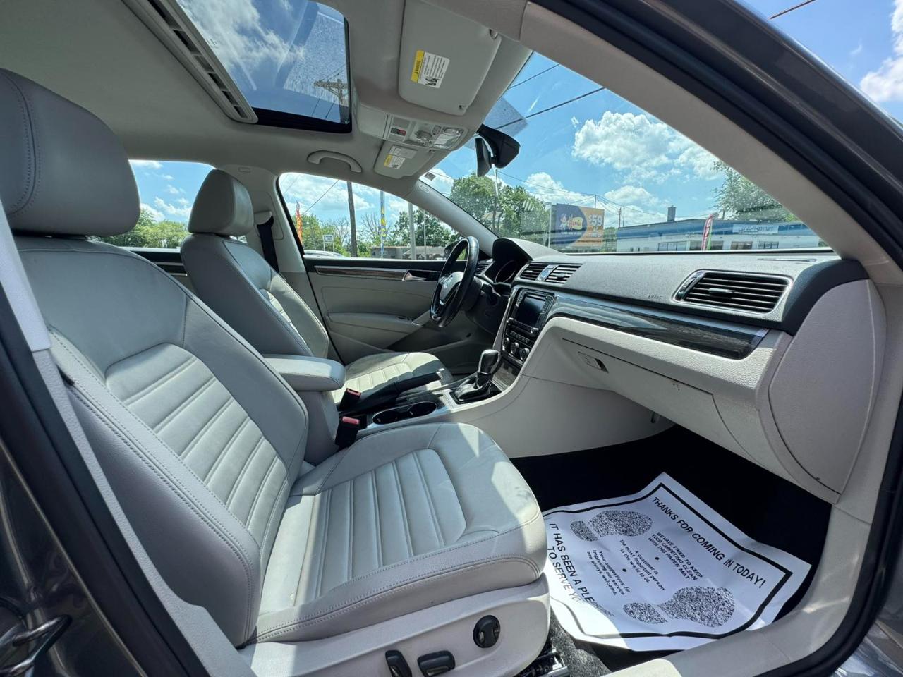 Volkswagen Passat 4dr Sdn 1.8T Auto SEL PZEV 2016