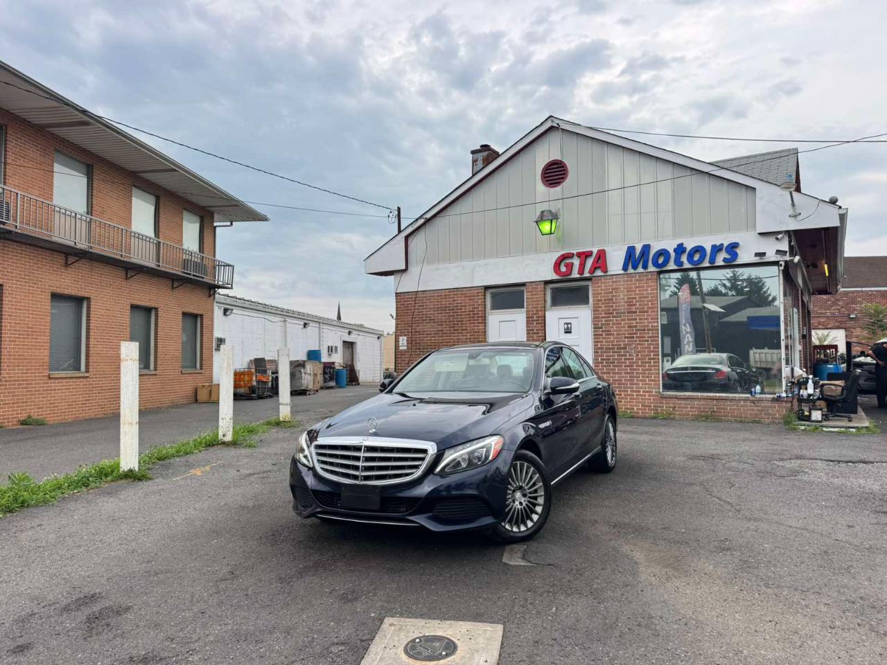 Mercedes-Benz C-Class 4dr Sdn C 300 4MATIC 2015