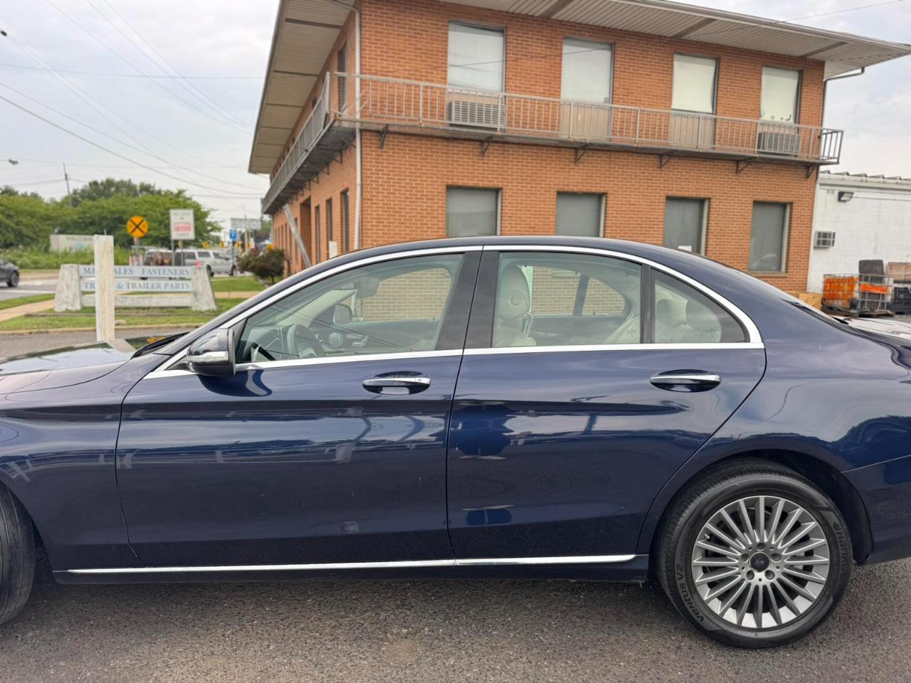 Mercedes-Benz C-Class 4dr Sdn C 300 4MATIC 2015