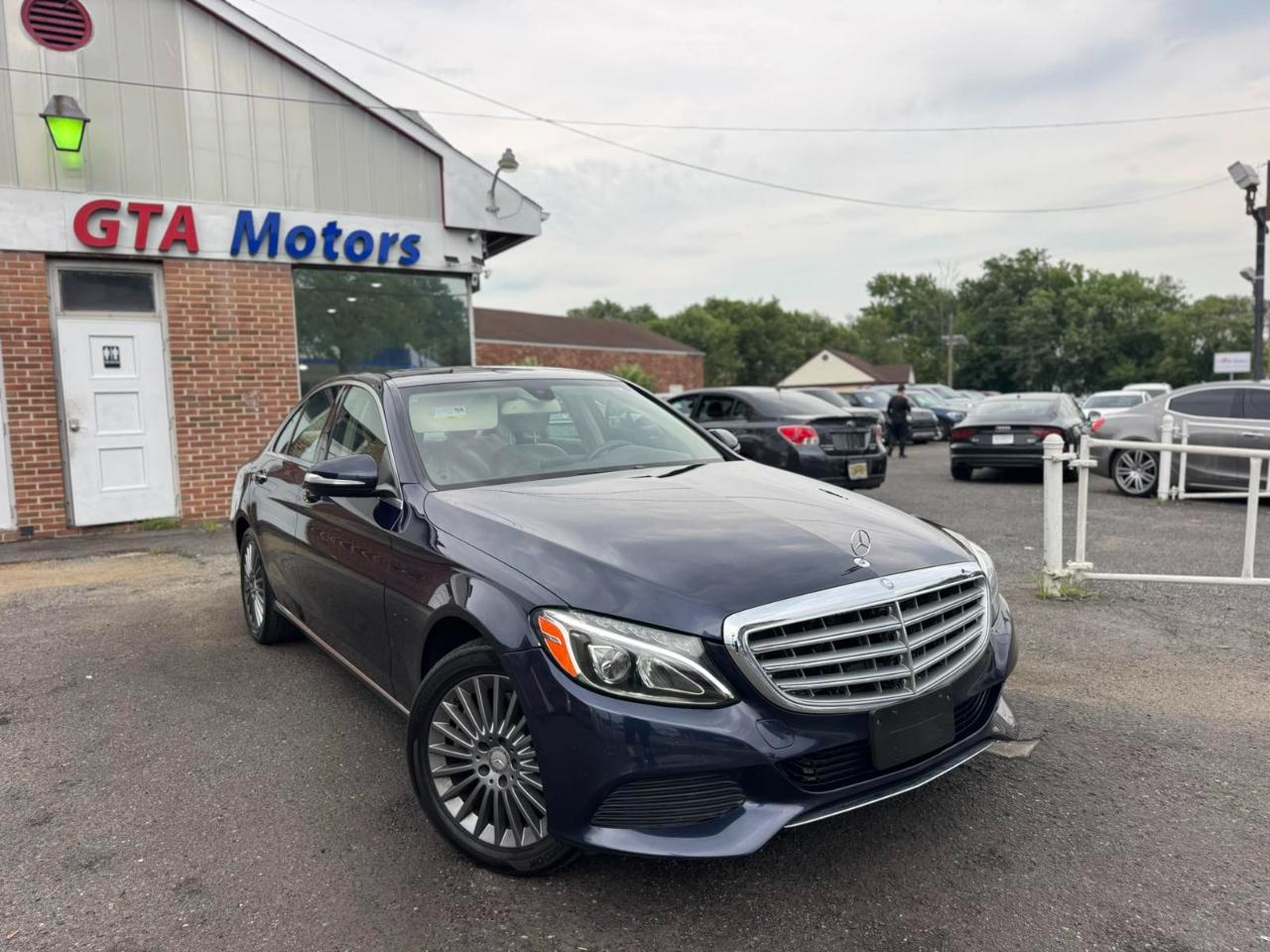 Mercedes-Benz C-Class 4dr Sdn C 300 4MATIC 2015