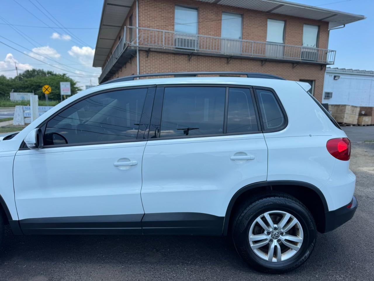 Volkswagen Tiguan 2WD 4dr Auto R-Line 2016