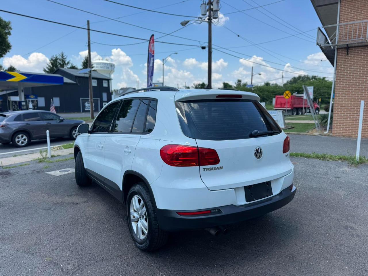 Volkswagen Tiguan 2WD 4dr Auto R-Line 2016
