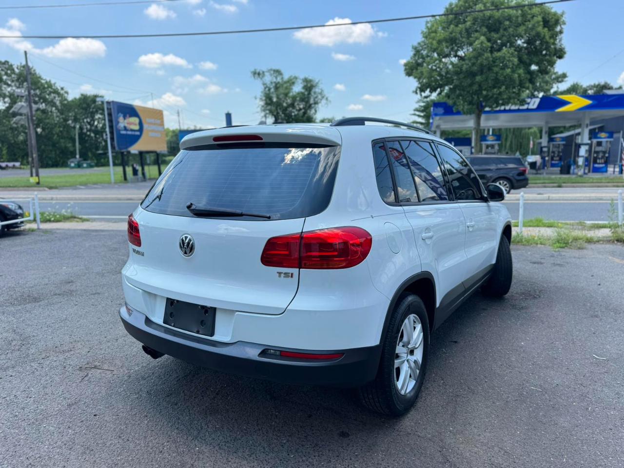 Volkswagen Tiguan 2WD 4dr Auto R-Line 2016