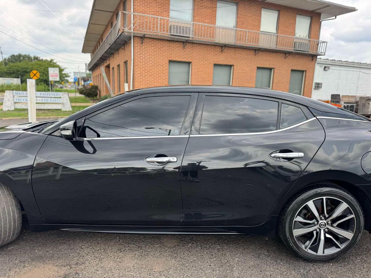 Nissan Maxima SV 3.5L 2019