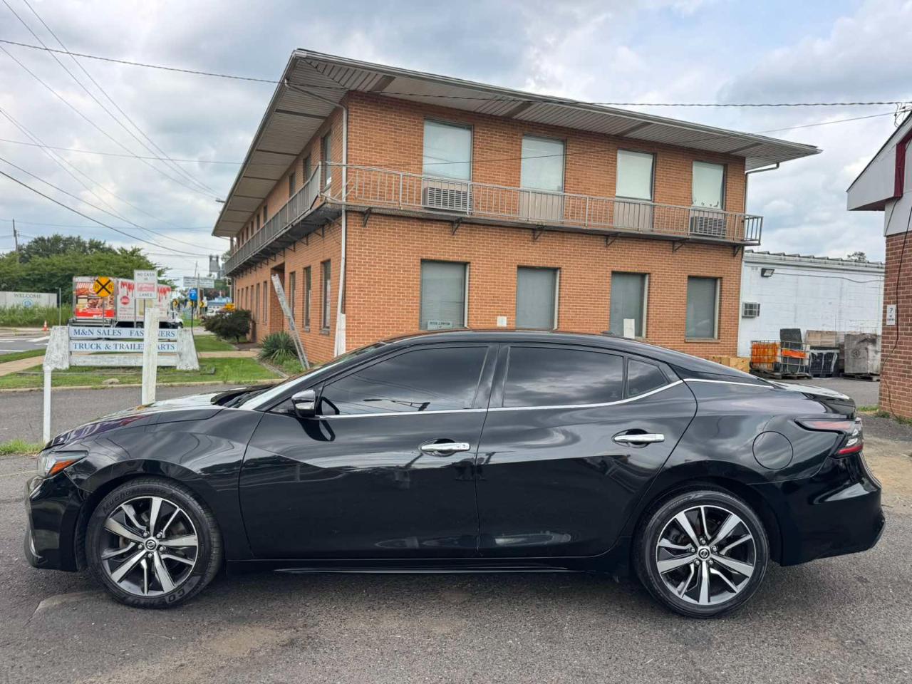 Nissan Maxima SV 3.5L 2019