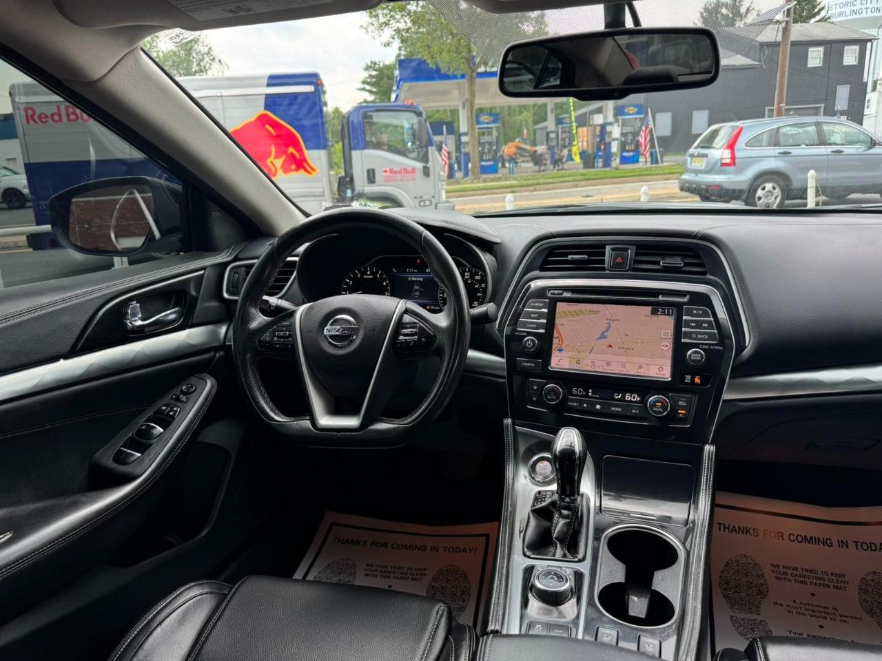 Nissan Maxima SV 3.5L 2019