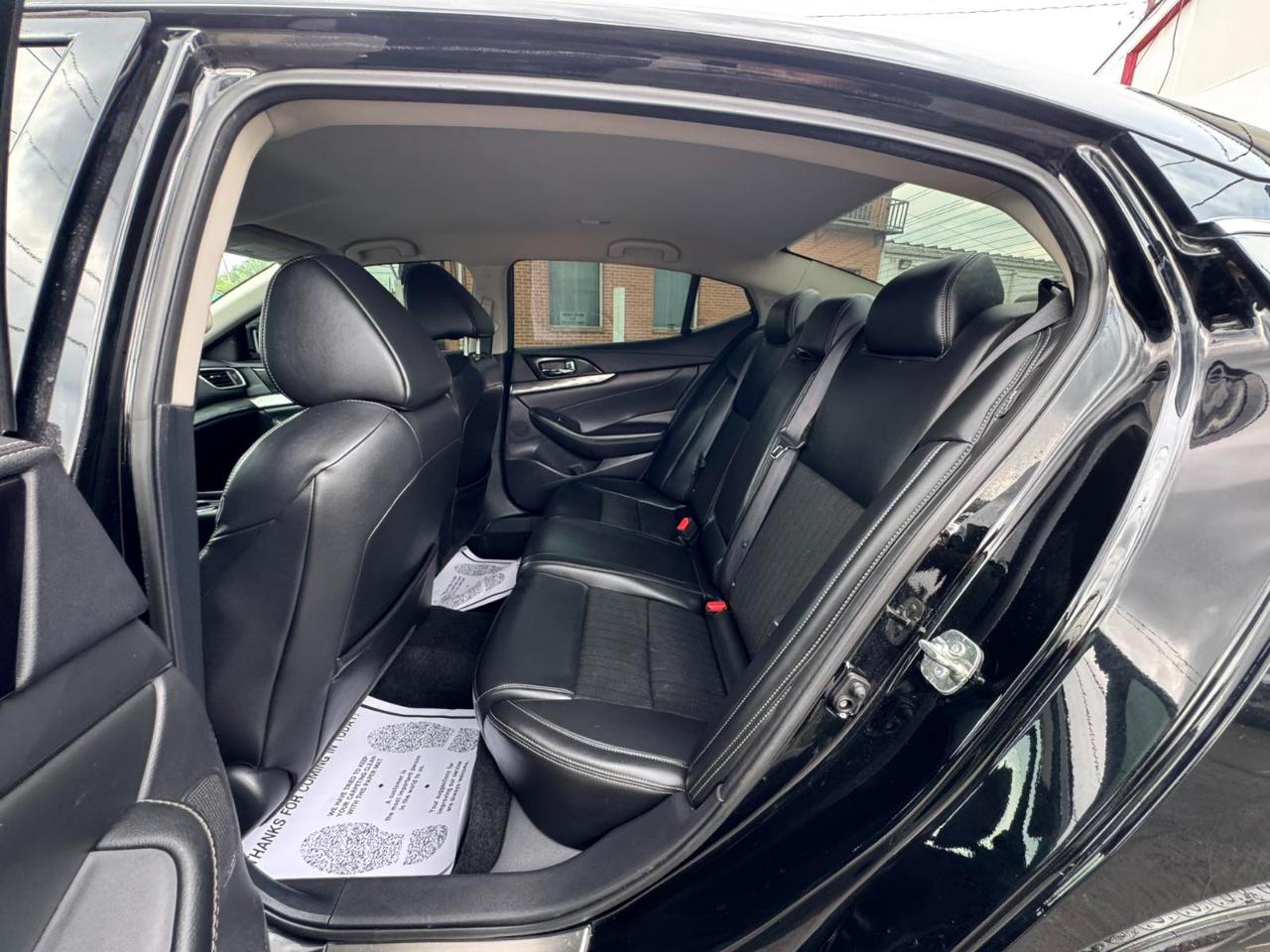 Nissan Maxima SV 3.5L 2019